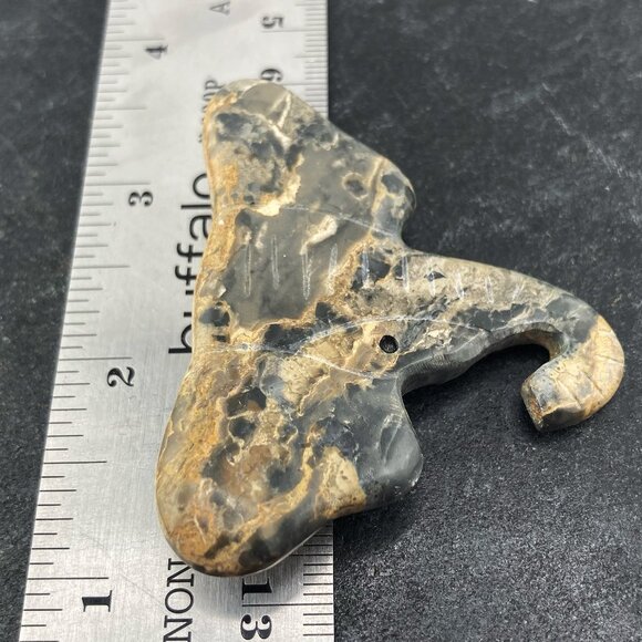 VINTAGE Carved grey stone elephant's head brooch ~ Boho safari 1980s 1990s pin - Picture 2 of 8